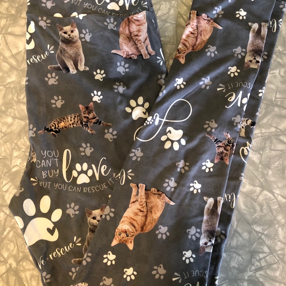 Super soft leggings with Cat rescue pattern